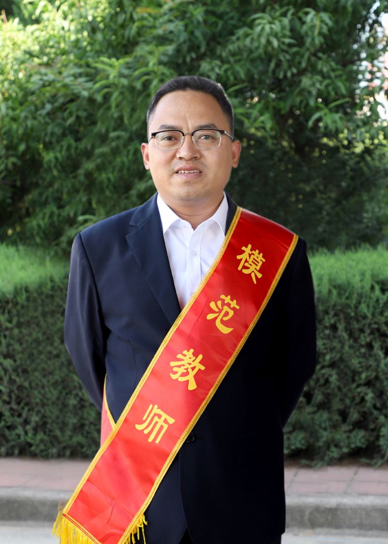 教学成绩贡献奖 朱永强.jpg